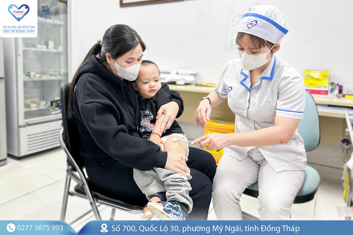 Tiêm ngừa là lá chắn bảo vệ sức khỏe cho trẻ