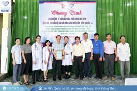 Hoạt động khám bệnh, cấp thuốc miễn phí và tặng quà cho người dân xã Mỹ An Hưng - Chào mừng Kỷ niệm 95 năm Ngày thành lập Đoàn TNCS Hồ Chí Minh