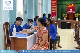 Hoạt động khám bệnh, cấp thuốc miễn phí cho người dân xã Phú Lợi, huyện Thanh Bình