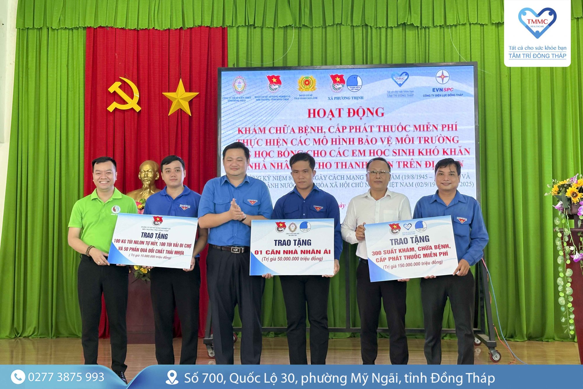 Hoạt động khám bệnh, cấp thuốc miễn phí cho người dân xã Phương Thịnh