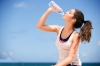 Tự hủy hoại sức khỏe của mình vì uống nước sai cách