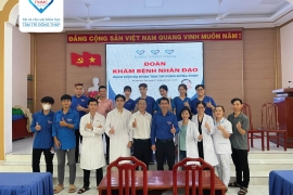 Hoạt động khám bệnh và cấp thuốc miễn phí cho người dân xã Tân Quy Tân, TP. Sa Đéc